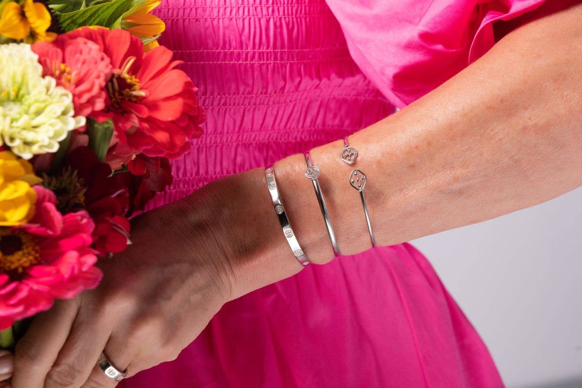 Gracewear Collection - Shield embossed bangle bracelet: Gold Vermeil - Gaines Jewelers