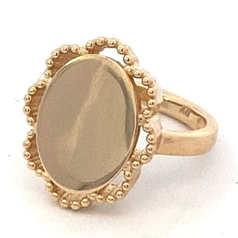 Ring classic signet with a scalloped, beaded edge 14kt yellow gold - Gaines Jewelers