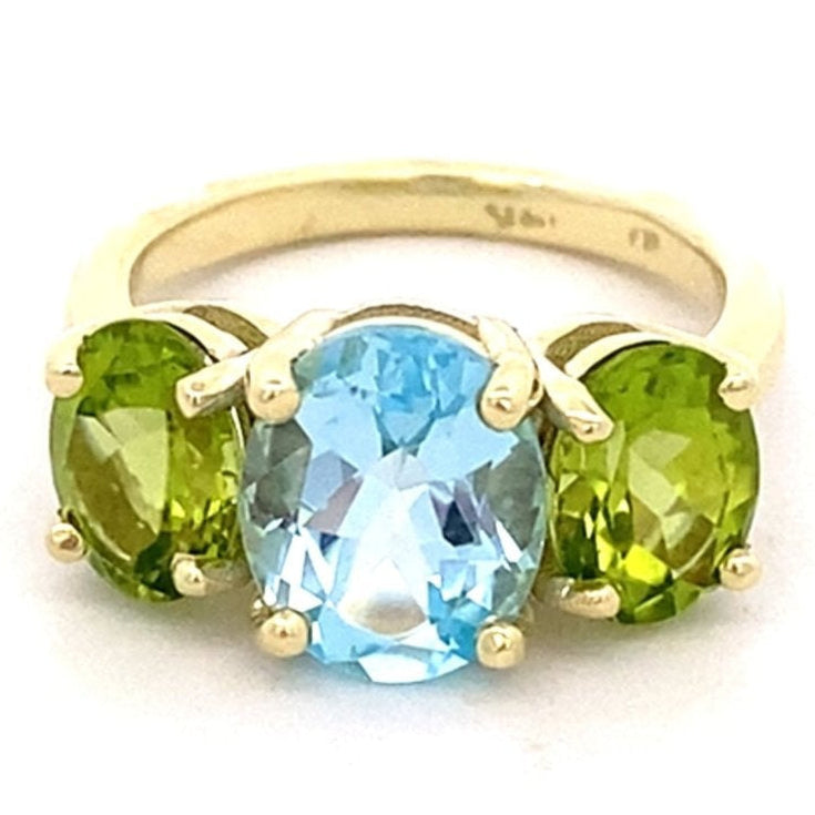 Ring Sky blue topaz with peridot 14kt yellow gold - Gaines Jewelers