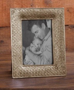 Sierra Modern Nassau 5 x 7 Frame Gold - Beatriz Ball - Gaines Jewelers