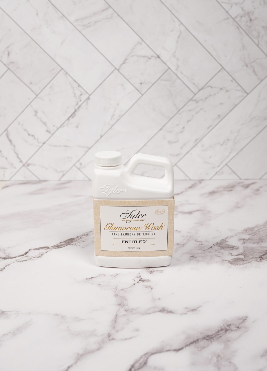 Tyler Candle Company - 32 oz Diva Glamorous Wash - Gaines Jewelers