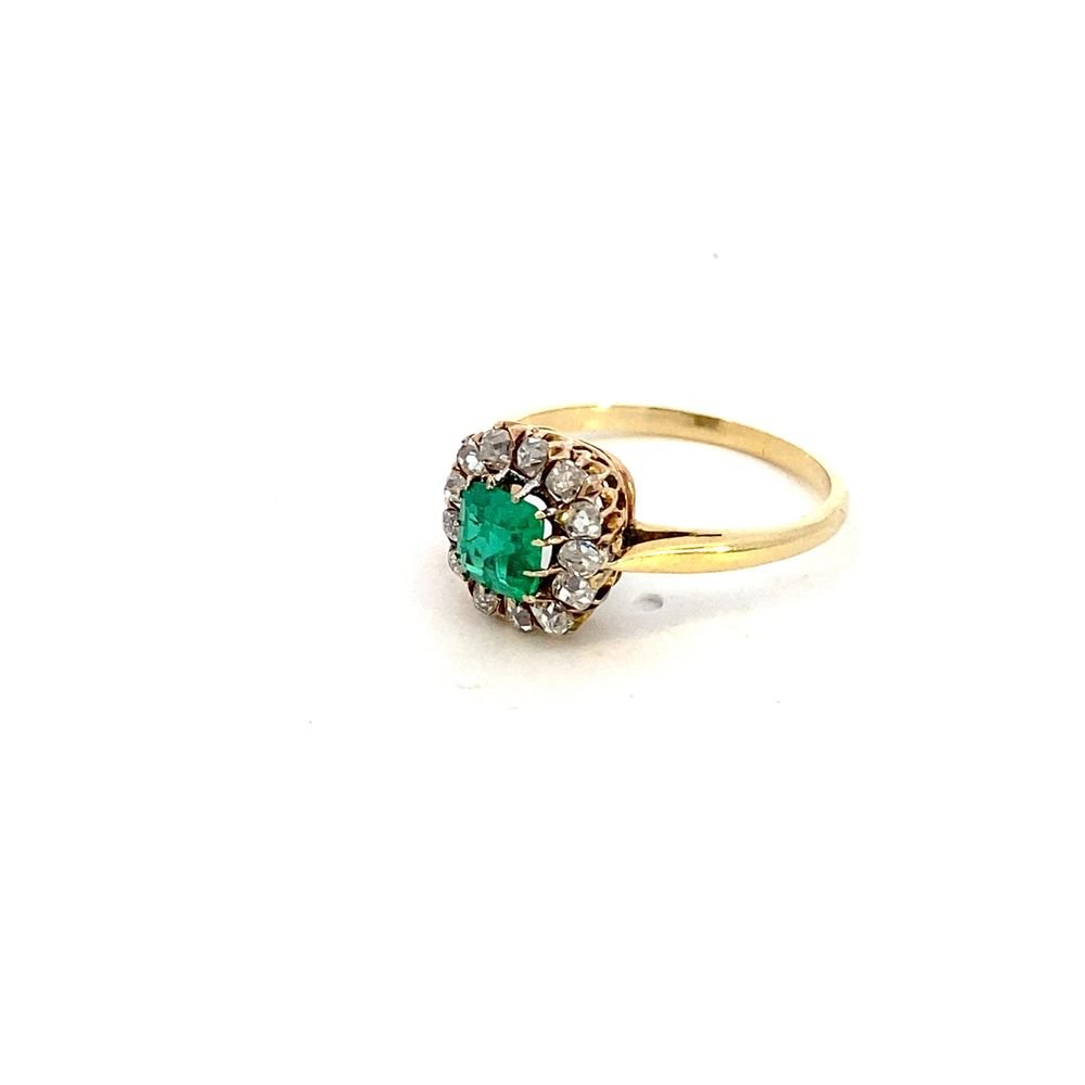 Antique ring single emerald with diamond halo cluster yellow gold - Gaines Jewelers