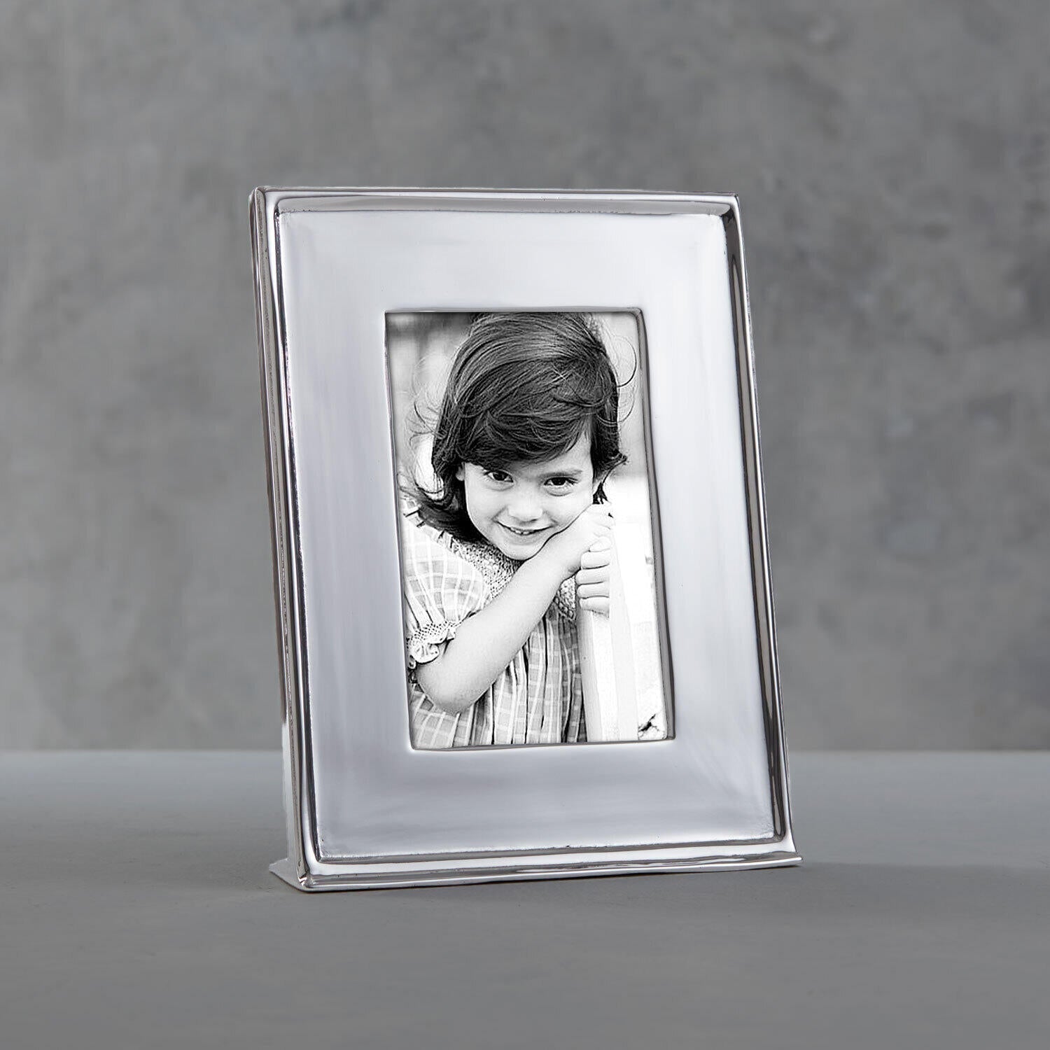 Jason 4 x 6 Vertical Frame - Gaines Jewelers