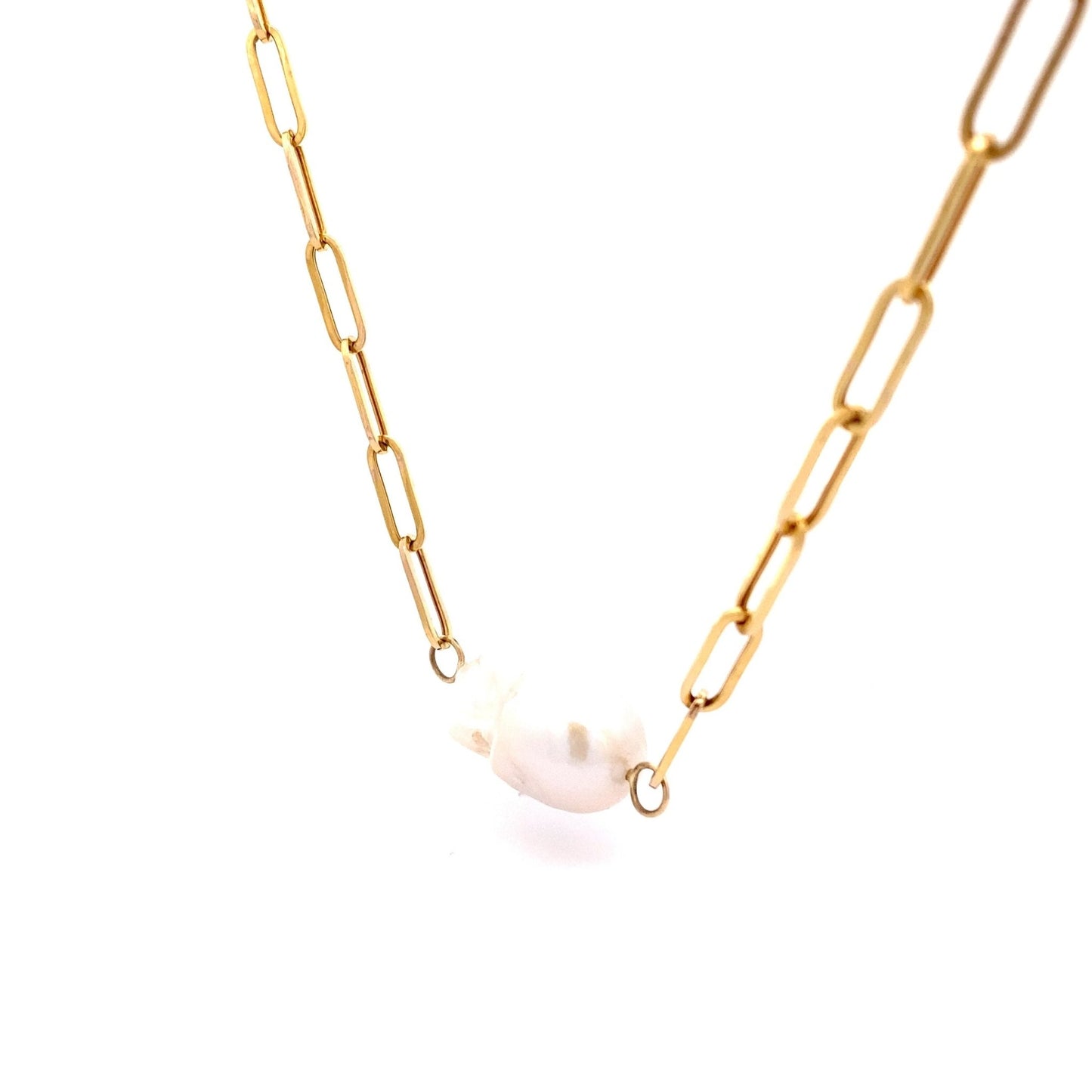 Necklace Baroque pearl on end baroque pearl paperclip - Gaines Jewelers