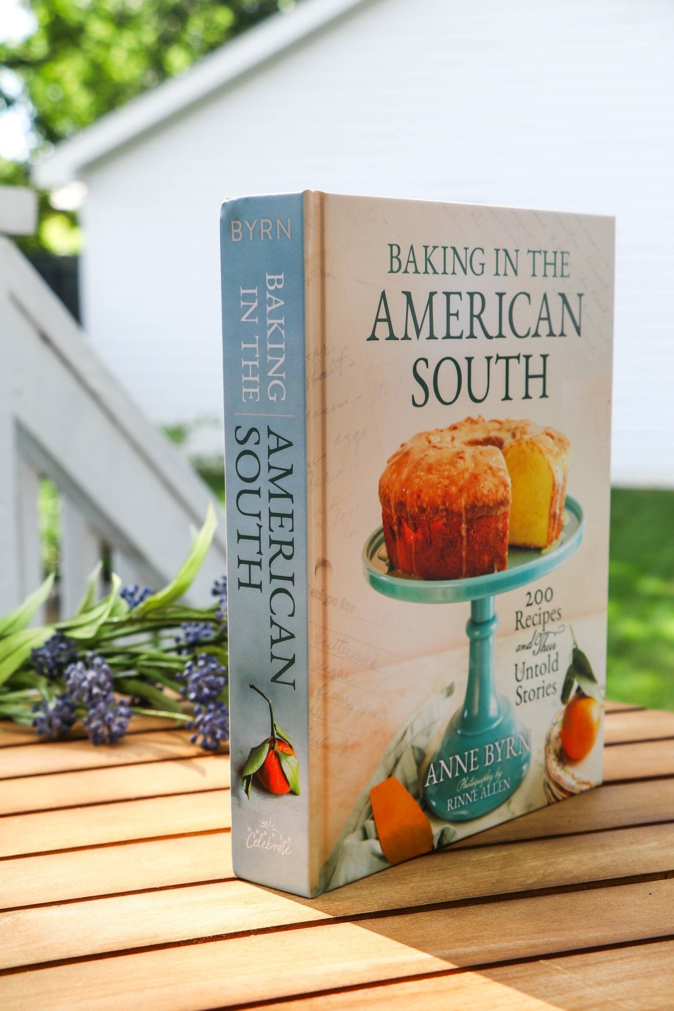 Baking In the American South : 200 Recipes and Their Untold - HarperCollins Christian Publishing - Gaines Jewelers