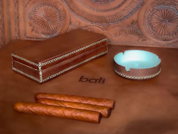 Cigarro - Cedar Wood + Leather Cigar Box - Brown - Bati - Gaines Jewelers