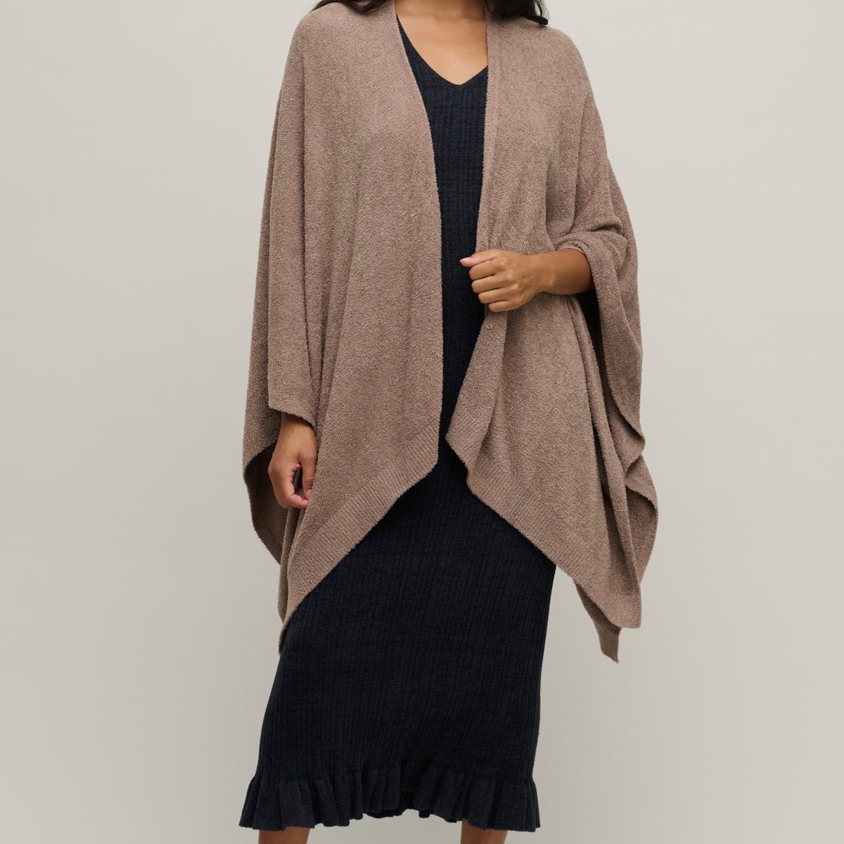 CozyChic Lite® Weekend Wrap - Sable - Barefoot Dreams - Gaines Jewelers