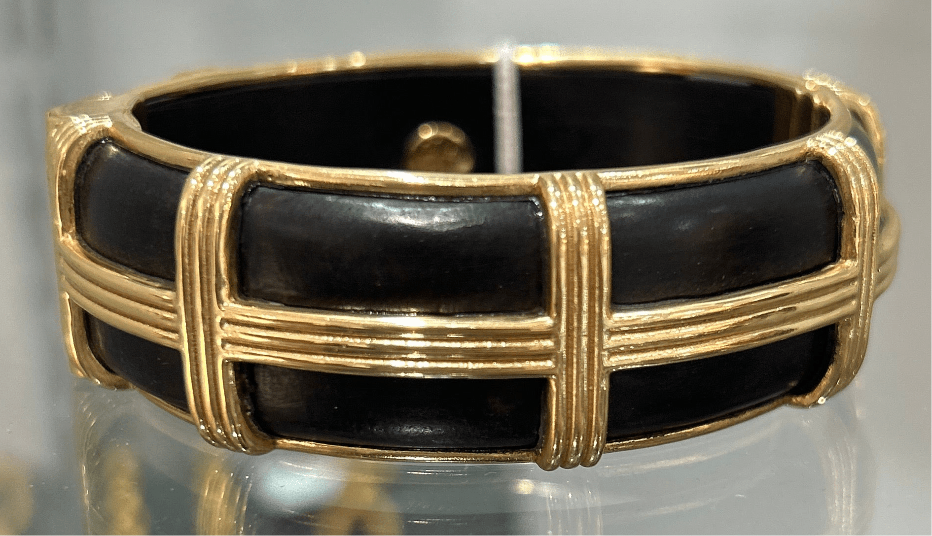 Gaia Hinged Bangle - Ebony - Capucine De Wulf - Gaines Jewelers