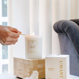 L'AVANT Collective - Fresh Linen Candle - White - Gaines Jewelers