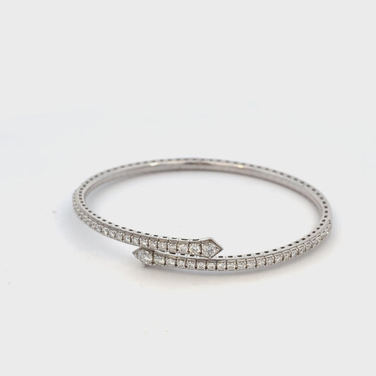 bracelet 1.515ctw, 14k wg natural diamond crossover flex halfway with arrowhead ends