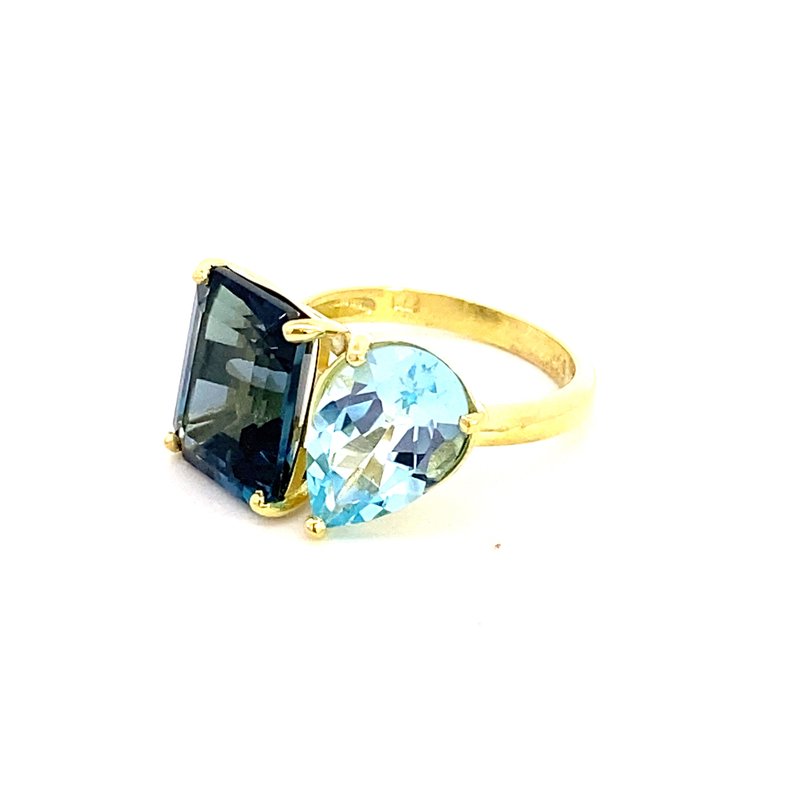 Ring set with a London blue topaz and a Sky blue topaz 14kt yellow gold - Gaines Jewelers