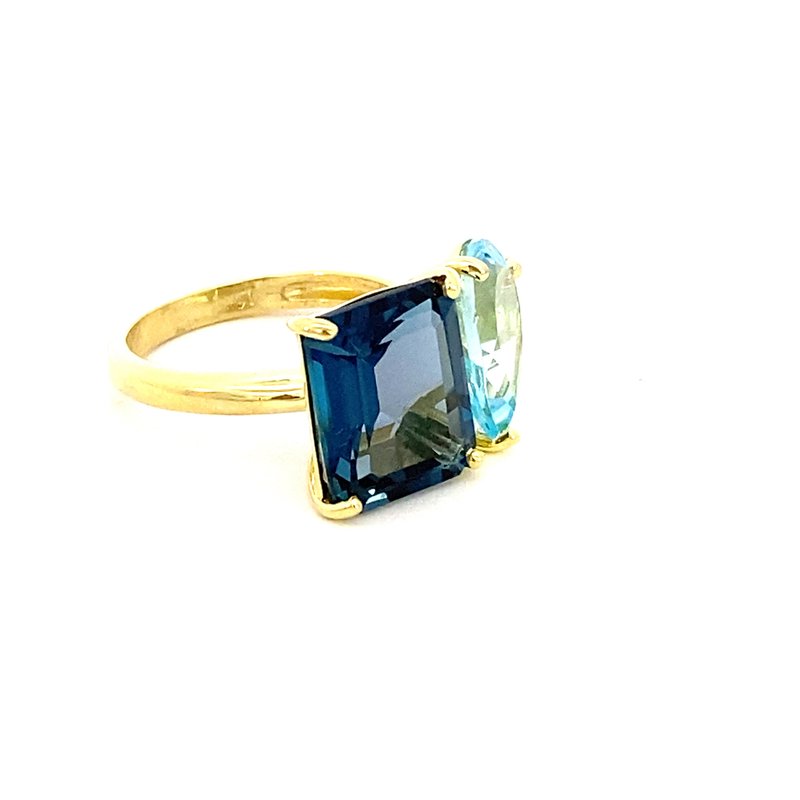 Ring set with a London blue topaz and a Sky blue topaz 14kt yellow gold - Gaines Jewelers