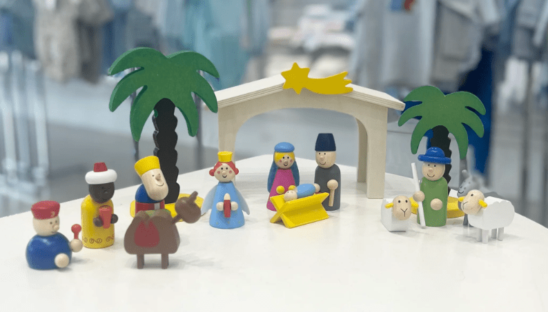 Wooden Nativity - Rosalina - Gaines Jewelers