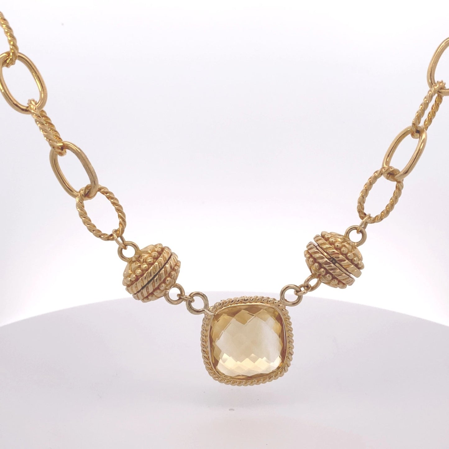 Champagne Quartz Magnetic Enhancer - Gaines Jewelers