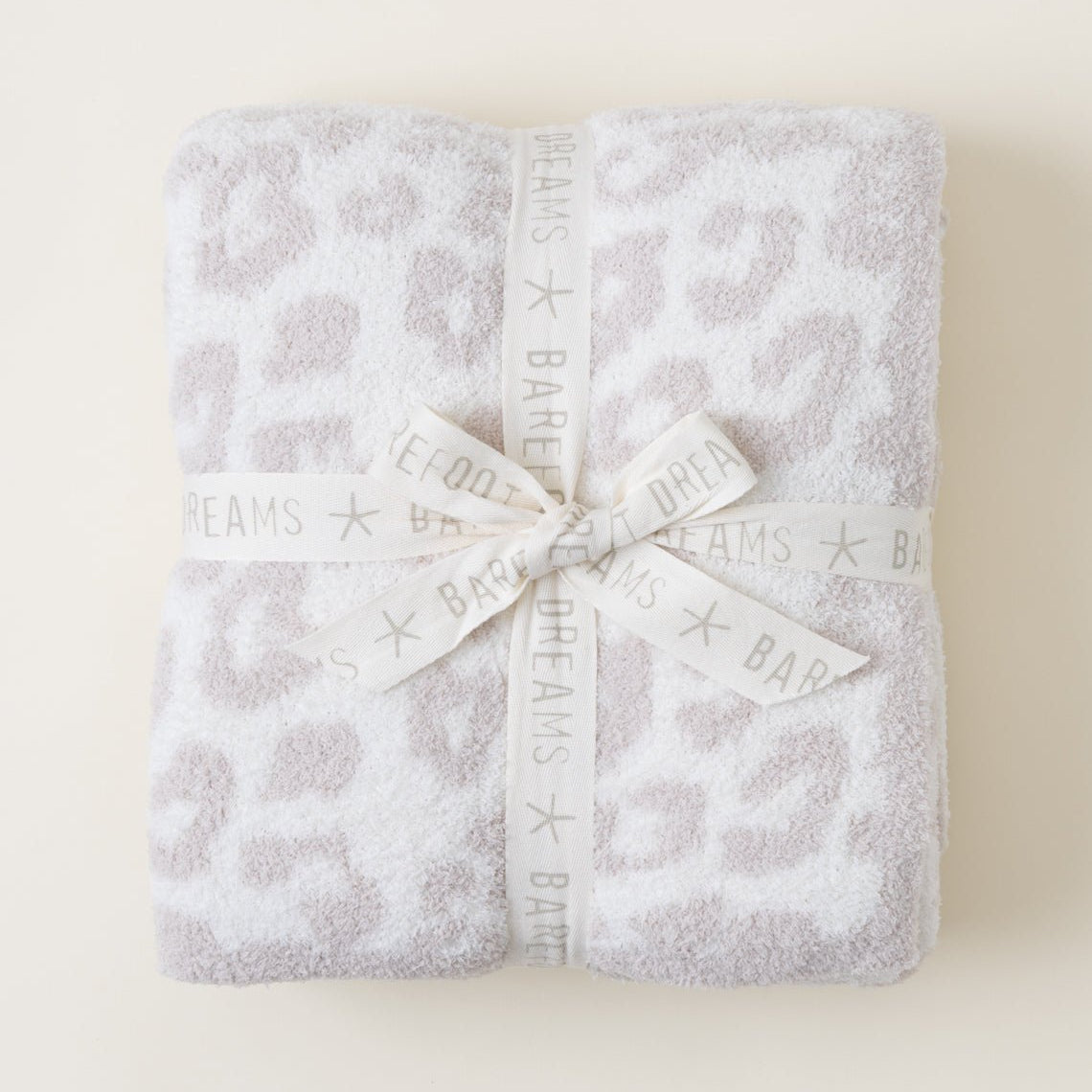 CozyChic® Barefoot in the Wild® Throw - Gaines Jewelers