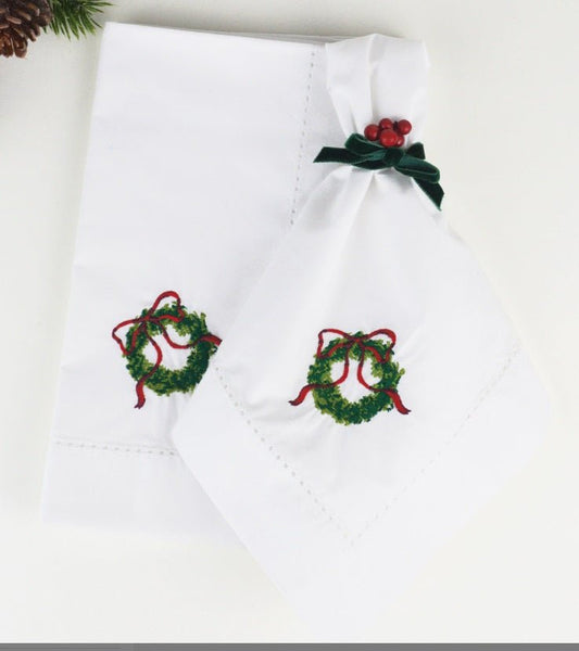 Embroidered Dinner Linen Napkins - Wreaths - Gaines Jewelers