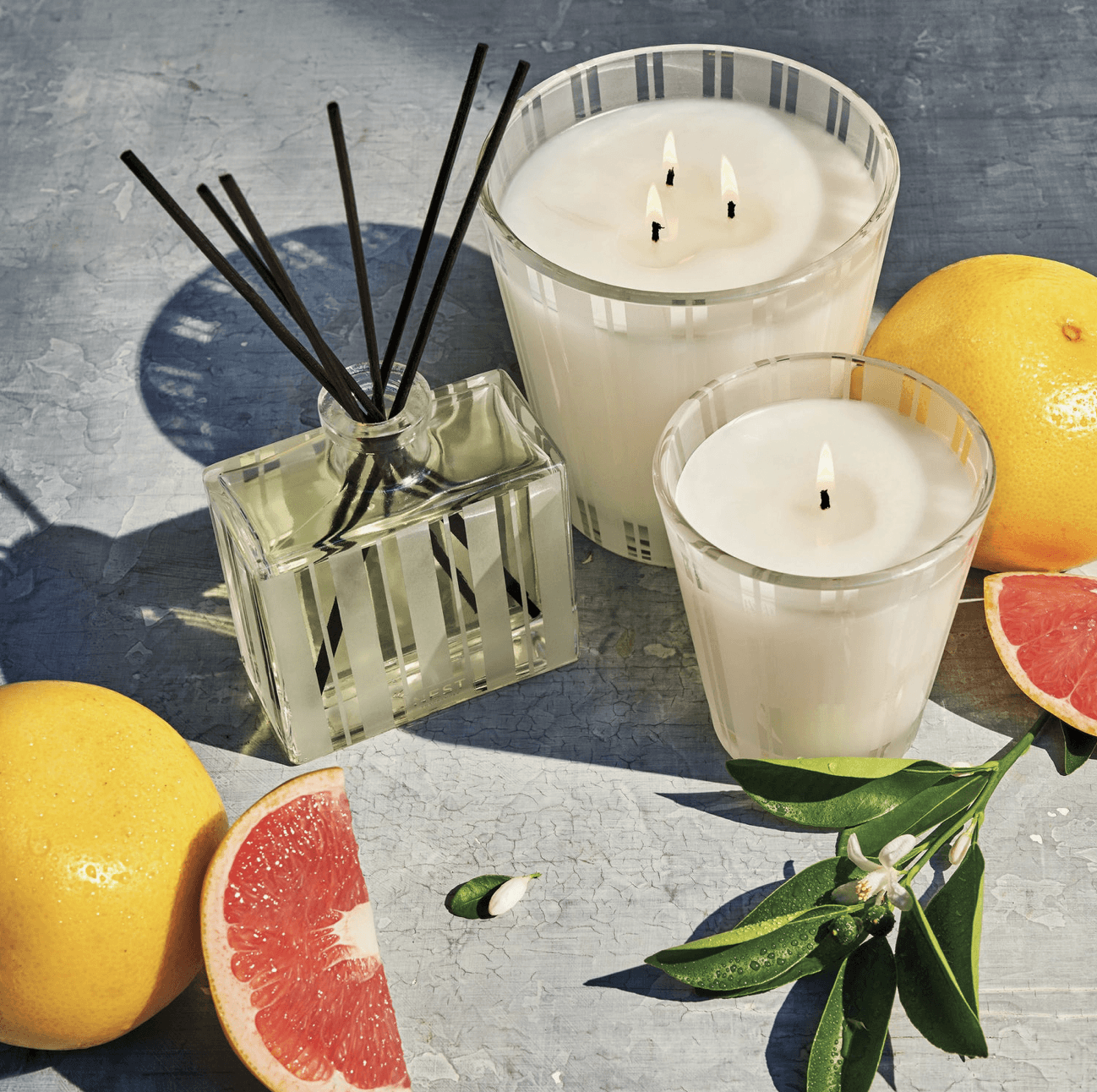 Grapefruit 3-Wick Candle - Gaines Jewelers