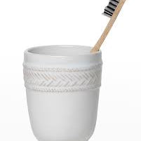 Le Panier Brush Cup - Whitewash - Gaines Jewelers
