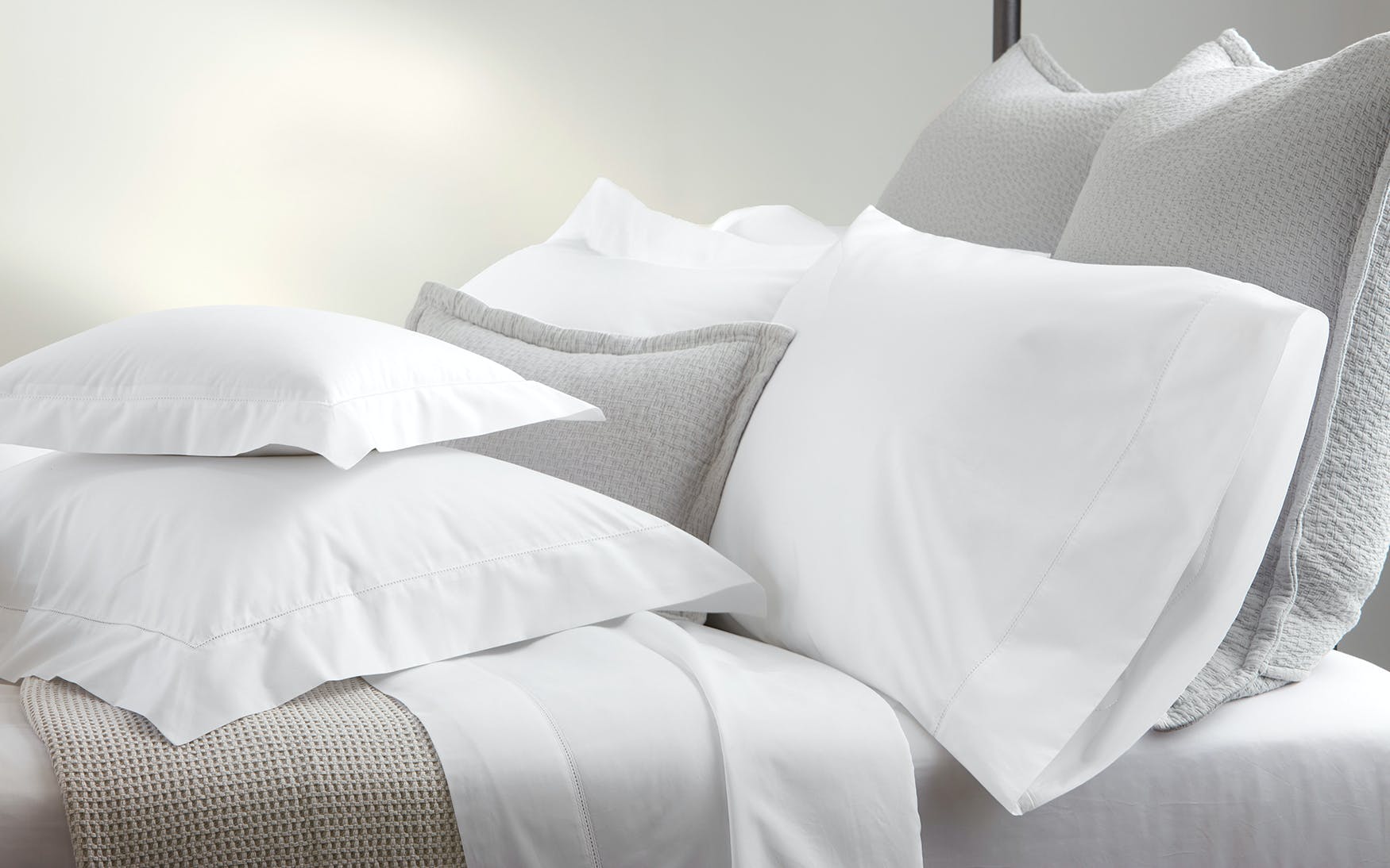 Milano Fitted Sheet - Gaines Jewelers