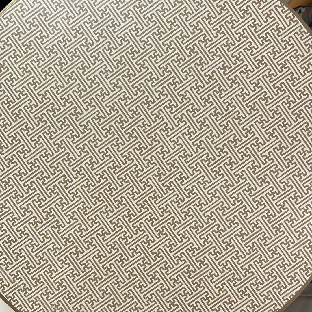 Reversible Round Wood Placemats - Gaines Jewelers