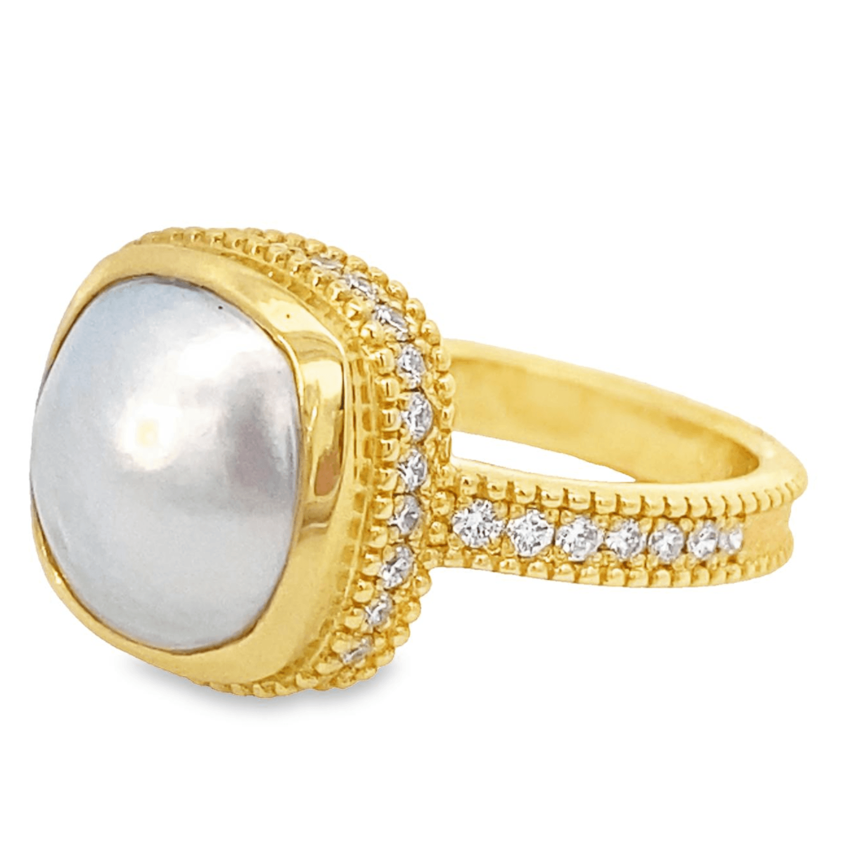 Ring- 14k yg mabe pearl with diamond rim shank - Gaines Jewelers